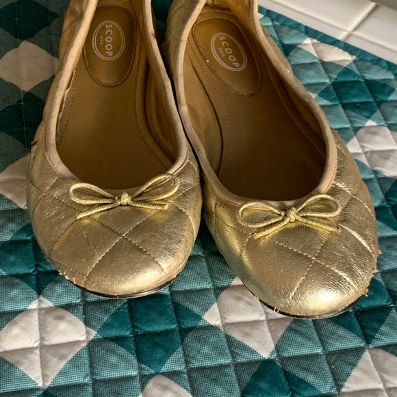 Scoop NYC Beach Gold Quilted Ballet Flats -- Pre-Owned Size 10 - Picture 3 of 15